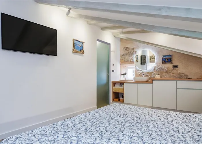 Sweet Luri Apartment *